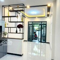 Nhà Nở Hậu Tài Lộc - Diện Tích Gần 100M2 - Trung Tâm Quận 7