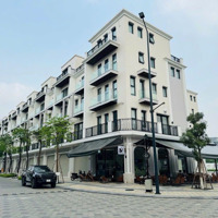 Bán Shophouse 207M2 Chính Chủ Xây 5 Tầng View Chung Cư Và Phố Đi Bộ. Đang Cho Thuê 100 Triệu/Tháng