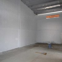 Chính Chủ Cho Thuê Nhà Xưởng 600M2 Có Văn Phòng Ở Bình Chánh, Cạnh Kcn