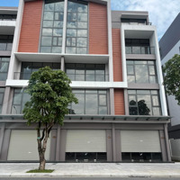 Shophouse Phố Biển Cạnh 40 Tòa Chung Cư 60M2 Mặt Tiền 5M Giá Chỉ 8 Tỷ, Đóng 3 Tỷ Nhận Nhà Ngay