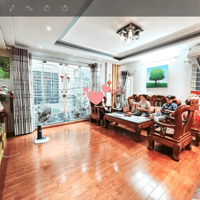 Hàng Chuối lô góc cực đẹp 40m2, 5T, MT4.5m hiếm quận Hai Bà Trưng