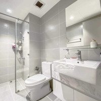 Cho Thuê Căn Hộ Kingston Phú Nhuậndiện Tích80M2 2 Phòng Ngủ 2 Vệ Sinhnhà Đẹp Giá Bán 17 Triệu. Liên Hệ: 0932 132 439 Gặp Hiển