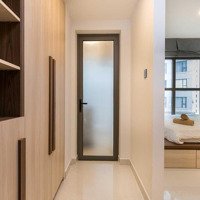 Cho Thuê Studio Tại Saigon Royal Full Nội Thất Giá Bán 15 Triệu. Liên Hệ Trang Để Xem Nhà Nhé