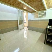 Cho Thuê Căn Hộ Duplex Gác Cao Không Đụng Đầu