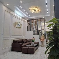 Bán Nhà Phạm Văn Đồng, 54M2, Phân Lô, Ô Tô, Nội Thất Chủ Tặng, Nhỉnh 6Tỷ.