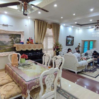 Cô Hoa Nhờ Đăng Bán Biệt Thự Huyndai Tô Hiệu Hà Đông,Diện Tích175M2,Hầm Grara 2 Oto, Nội Thất Châu Âu.