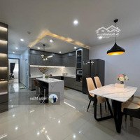 Bán Gấp Chcc Kingdom 101, Quận 10,Diện Tích70M2, 2 Phòng Ngủ Giá Chỉ Từ 5.1 Tỷ. Liên Hệ: 0899 874 805 Hữu Mão