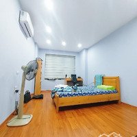 Nhà Dân Xây Mặt Ngõ Đường Láng Cần Bán - Tiện Ích Quanh Nhà Đầy Đủ - 39M2 Giá Nhỉnh 6 Tỷ Có Tl