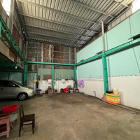 Kho Xưởng Ngay Trục Ql 13. Thuận Tiện Di Chuyển. 320M2. Đường Tải 10 Tấn