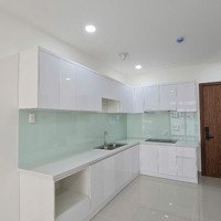 Cho Thuê Căn 2 Phòng Ngủgiá 8 Triệu/Tháng , Còn 6T Pql , Nhà Trống, Tầng Trung . Lh Ms Nguyên 090.330.4200