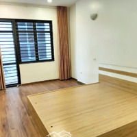 Hiếm. Bán Nhà Phố Âu Cơ - Phố Đi Bộ Trịnh Công Sơn - Q. Tây Hồ. 1 Nhà Ra Phố. 50M2X4T. Giá: 9.4 Tỷ