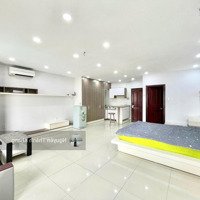 Cho Thuê Căn Hộ Studio Siêu Cửa Sổ , Thang Máy , Rộng 40M2 , Gần Học Viện Hành Chính Quốc Gia