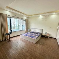 Siểu Phẩm Phố Trạm, Nhà Dân Xây 5 Tầng 45M2 - Nhỉnh 5 Tỷ - Ô Tô Vào Nhà, Giá Đầu Tư Siêu Đẹp