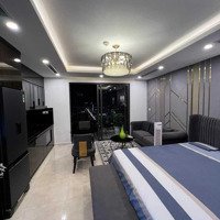 Quá Hot! Studio D''capitale Full Đồ, Giá Bán 11,5 Triệu/Tháng, Vào Luôn, View Thoáng. Liên Hệ 0918269777