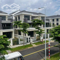 Duy Nhất Căn Btdl Hơn 300M2 View Sông Giá Bán 17,9 Tỷ Bao Hết Chi Phí Sang Tên. Khu Gran Vila