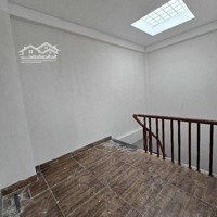 Nhà Lô Góc Mới - Đẹp Lung Linh Phúc Lợi Long Biên -Diện Tích40M2 - View Đường Đê Vàng Xem Thật Ở Sướng