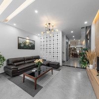 Hiếm! Bề Ngang 8M ~110M2 Nguyễn Thị Minh Khai, Bến Nghé, Quận 1 Chỉ 17.5Tỷcó Thương Lượngmạnh, Liên Hệ: 0902323354