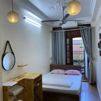 Bán Nhà Homestay Phố Nhà Chung, 25M2 X 4 Tầng, Cạnh Nhà Thờ Lớn, Luôn Full Khách, 1 Sổ, Chỉ 8.5 Tỷ