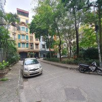 Bán Đất Phân Lô Vuông Vắn Llq-Diện Tích52M2 View Vườn Hoa, 2 Mặt Thoáng, Đường Ô Tô Tránh. Giá Bán 14.5 Tỷ