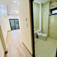 Nhà Mới Đẹp Sát Hồ - Oto Đỗ Cửa - Thiết Kế Siêu Đẹp - Giá Rẻ Nhất Khu Vực - Không Có Căn Thứ Hai