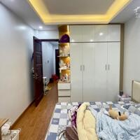 Phố Kim Hoa, 10m ra mặt phố, 5.7Tỷ, 33m2, vuông vắn, 2 thoáng, mới đẹp ở ngay.