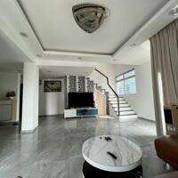 CẦN CHO THUÊ PENTHOUSE STAR HILL - PMH- Q7  GIÁ :  50TR /THÁNG