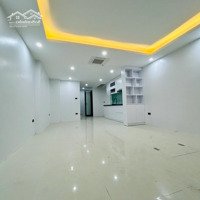 Hiếm! Bán Nhà Ngay Phố Yên Hoà 45M2*6T Có Thang Máy, Full Nội Thất Nhập Khẩu, Nhà Đẹp Ở Ngay.