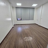 Cho Thuê Mặt Phố Lạc Long Quân 70M2 X 4 Tầng Làm Ngân Hàng, Nhà Hàng, Spa. Tóc