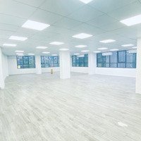 Cho Thuê Văn Phòng 180M2 Chính Chủ Tại Phố Nguyễn Hoàng - Quận Nam Từ Liêm, 3 Mặt Thoáng, Thông Sàn