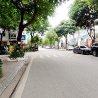 Chính Chủ Bán Nhà Tập Thể Kim Liên, Phương Mai, 2 Ngủ, 2 Thoáng, Ô Tô Đỗ Cửa, Nhà Đẹp, Ở Ngay