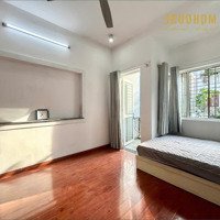 Studio Cửa Sổ, Ban Công - Đường Hẻm Xe Tải - Nội Thất Mới - Gần Đại Học Ngoại Thương