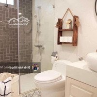 Vip! Mặt Tiền Khu Đinh Tiên Hoàng - Huỳnh Khương Ninh, Quận 1.Diện Tích58M2, 5 Tầng, 6 Phòng - Vuông Vức