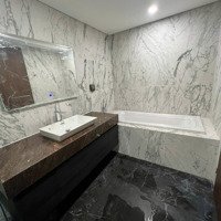 Cho Thuê Căn Góc 3 Phòng Ngủsunshine Golden Riverdiện Tích175M2 , Nội Thất Cơ Bản.giá 30 Triệu/Th