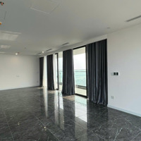 Cho Thuê Căn Góc 3 Phòng Ngủsunshine Golden Riverdiện Tích175M2 , Nội Thất Cơ Bản.giá 30 Triệu/Th