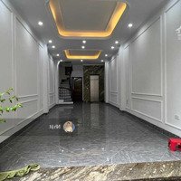 Cho Thuê Nhà Mặt Phố Hai Bà Trưng, Diện Tích 80M2, Mặt Tiền 4,5M, Vị Trí Đắc Địa