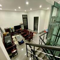 Nhà Cho Thuê 5 tầng có thang máy MT YÊN BÁI