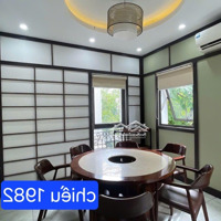 Bán Nhà Mặt Phố Mạc Thái Tổ 121M2, 5 Tầng, Mặt Tiền 24M, Lô Góc 3 Mặt Thoáng Giá Yêu Thương.