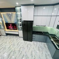 Nhà Đẹp Đại Từ 33M 5T Mt4.8 Ngõ Thông Kinh Doanh Tấp Nập,Ô Tô Đỗ Gần Nhà Giá Bán 5 Tỷ 68