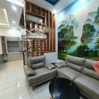 Bán Nhà Một Trệt Hai Lầu Diện Tích 56M2 Ngang 5 Diện Tích Sàn 125M2 Ba Phòng Ngủ 4 Nhà Vệ Sinh.