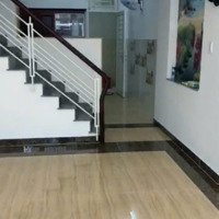 Bán Nhàhẽm Xe Hơithông Dương Quảng Hàm, P5, Gv. Dt: 4X18M. Trệt 2 Lầu St Giá: 7.7 Tỷ Tl. 0932170604 Vy