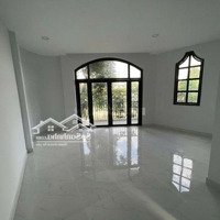 Chủ Ngộp Cần Bán Nhanhmặt Tiềnhoàng Sa, Q1 Giảm Sâu Từ 18 Tỷ 15 Tỷ. Cơ Hội Đầu Tư Siêu Lợi Nhuận.