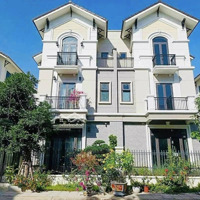 Cần Bán Gấp Căn Villa 135M Xây 3 Tầng Hoàn Thiện Giá Chỉ 7,8 Tỷ Liên Hệ: 0933004066