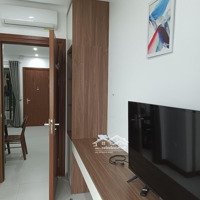 Chính Chủ Cho Thuê Căn Hộ Phố Bồ Đề 45M2 Có Phòng Ngủ Riêng Và Khách Riêng Giá Bán 6 Triệu: 0916393862