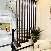 Bán Nhà Khương Thượng. Diện Tích: . 40M2. Mt. 3,5M. 4 Ngủ 5 Tầng. Giá Bán. 8,3 Tỷ.