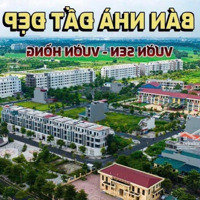 Hót Hót Hót Chủ Bán Duy Nhất Một Lô Đất Vườn Sen Viuew Sân Bóng Bể Bơi Giá Tốt Nhất Thị Trường