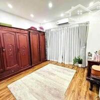 VÔ ĐỊCH TẦM GIÁ KIM MÃ 36M2*5TẦNG NHỈNH 5 TỶ BA ĐÌNH. Mô Tả: NHÀ ĐẸP Ở LUÔN  Ô TÔ CÁCH 10M  GẦN CHỢ, TRƯỜNG