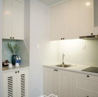 Bán Nhanh Căn Hộ Vinpearl Trần Phú Nha Trang 50M2 View Trực Diện Biển Giá Bán 2,4 Tỷ .