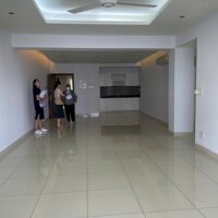 Cho thuê căn hộ Riverpark Residence, Q7 146m2 view sông. Giá 32 triệu