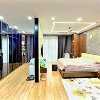 Bán Nhà Phân Lô Hoàng Quốc Việt, Ôtô Đỗ Cửa, Kinh Doanh, Sát Mặt Phố, 75M2, 2 Thoáng, Giá Chỉ 15 Tỷ