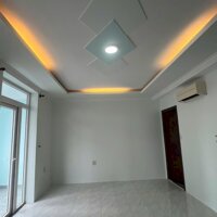 Nhà 2 lầu kdc Nam Long mới đẹp